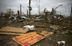 Planète -  Etats-Unis: au moins 28 morts dans la déferlante de tornades et tempêtes
