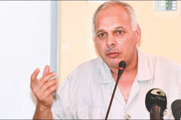 Ahmed Dane propose de baptiser le siège du Parlement du nom d'Aït Ahmed