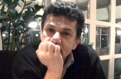 Planète - Lausanne (Suisse): Le fils d’Aït Ahmed refuse de serrer la main à Ferhat Mehenni 