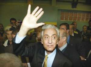 Hocine Aït Ahmed s'invite dans un rassemblement anti-LF2016