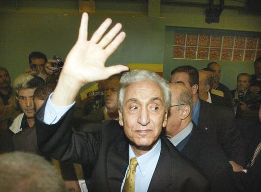 Hocine Aït Ahmed s'invite dans un rassemblement anti-LF2016