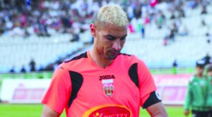 شاوشي يتدرب ويؤكد جاهزيته لمواجهة اتحاد بسكرة