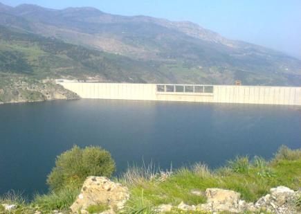 محطة ضخ بسعة 9000 ل/ثا لتحويل المياه من سد بني هارون إلى باتنة