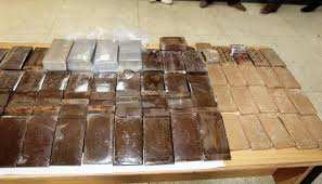 توقيف تاجر مخدرات وضبط أزيد من 100 كلغ من الكيف المعالج بغليزان