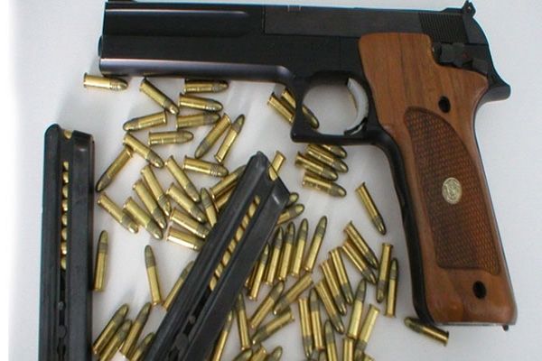 حجز مسدس و 30 خرطوشة في مسكن ببسكرة