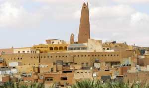 جمعية العلماء المسلمين وأعيان غرداية يثمّنون ترسيم الأمازيغية