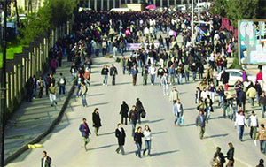 Protestation, grèves, instabilité