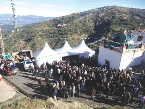 Recueillement au village