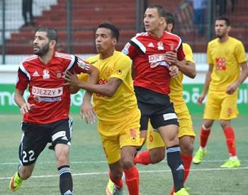 Le leader compte frapper d'entrée