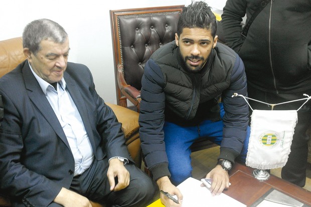 Harrouche a signé hier pour deux ans au profit de la JSK