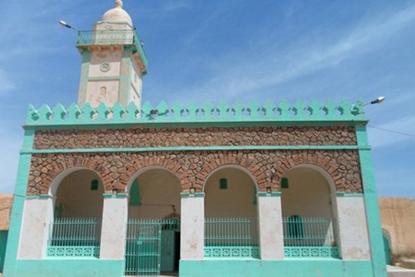 الاشتباه في وجود خطإ في اتجاه القبلة بمساجد في برج بوعريريج