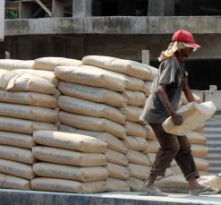 حسب حصيلة الـ5 أشهر الأولى من السنة الجارية              إنتاج الإسمنت في القطاع العمومي يرتفع بـ3 بالمائة