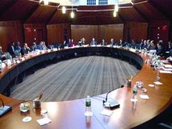 سيعقد في منهاست بضواحي نيويورك تحت إشراف الأمم المتحدة الاجتماع غير الرسمي القادم بين جبهة البوليساريو والمغرب من 16 إلى 18 ديسمبر