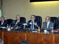 Le ministre annonce l'installation d'une commission