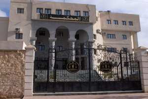 شابان يحاولان قتل محافظ شرطة دهسا في معسكر