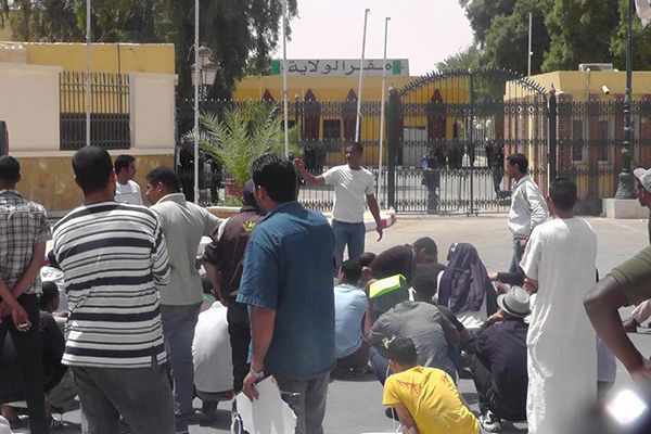 بطالون يعتصمون للمطالبة برحيل مدير وكالة التشغيل بورقلة