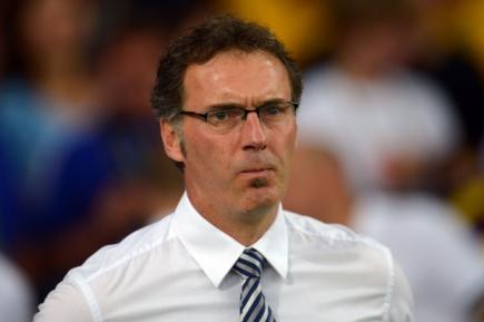 بلان يفتح الطريق أمام كافاني للإنتقال للدوري الإنجليزي