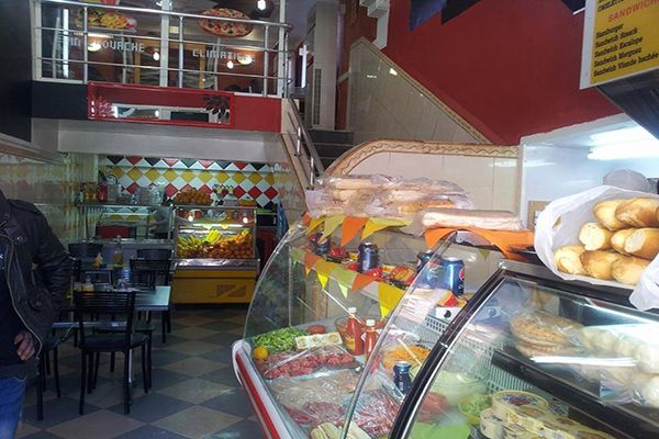 أصحاب المطاعم يفرضون أسعارا جديدة على المواطن بتيزي وزو