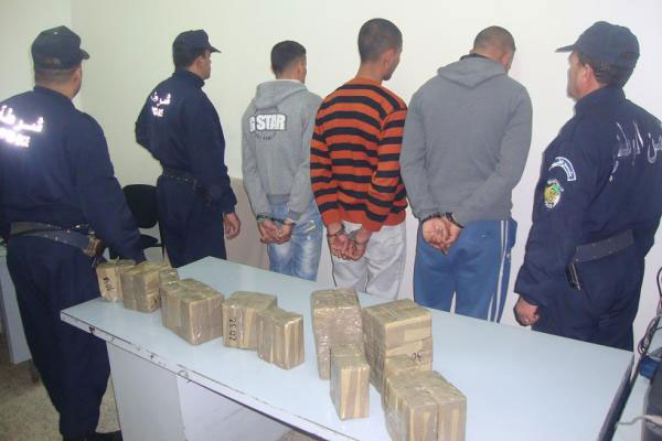 درك معسكر يحبط تهريب قنطارين من الكيف نحو شرق البلاد