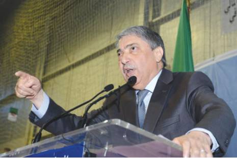 «La révision constitutionnelle consacre l'hégémonie du système politique en place»