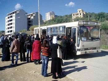 Les usagers se rabattent sur les bus publics