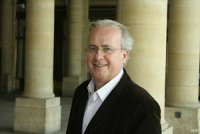 « De plus en plus d'entreprises françaises souhaitent investir en Algérie »