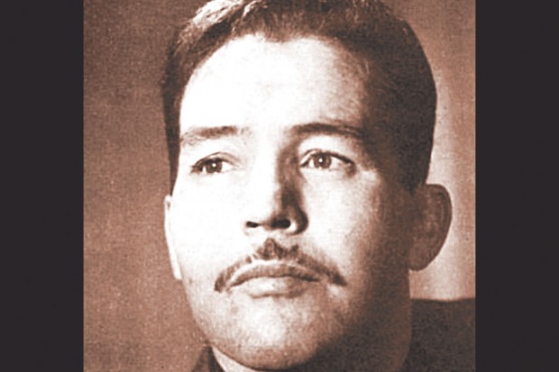 Une stèle à la mémoire du chanteur révolutionnaire Farid Ali à Bounouh