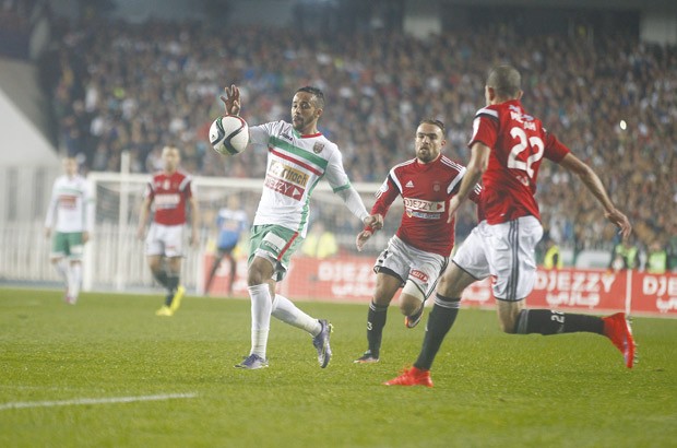 La mesure ne touche pas les joueurs évoluant déjà en Algérie