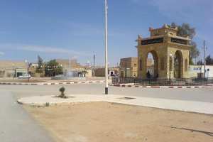 حي 8 ماي بقصر الحيران في الأغواط يغرق في التخلف