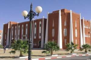 ديناصورات  أدرار تحرم المواطن من السكن