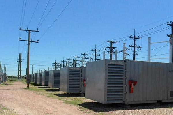 المدير الجهوي يفشل في إنهاء احتجاج عمال إنتاج الكهرباء بإيليزي