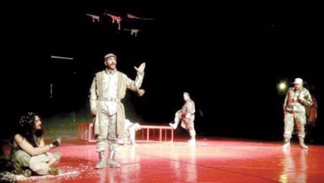 Y a-t-il un théâtre engagé aujourd'hui '