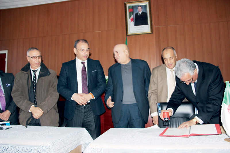 باخرتان بطاقة 412 مسافر على خط وهران - الطنف الغربي بداية موسم الاصطياف