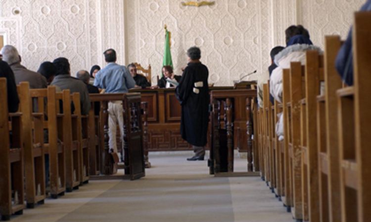 توقيف 12 شخصا ينشطون ضمن شبكة دولية لتهريب السيارات بالبليدة