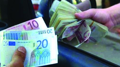 Les raisons du dérapage du dinar sur le marché parallèle, coté à 190/193 contre un euro le 11 février 2016