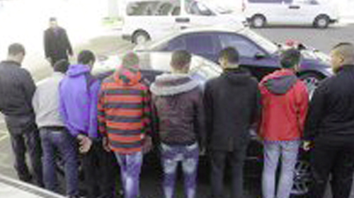 Découverte d'un réseau de trafic de voitures