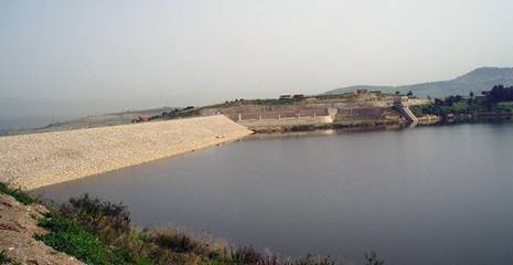 Retard dans la réalisation de quatre barrages