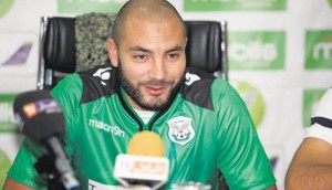 شباب قسنطينة يتخلى عن مراد مغني