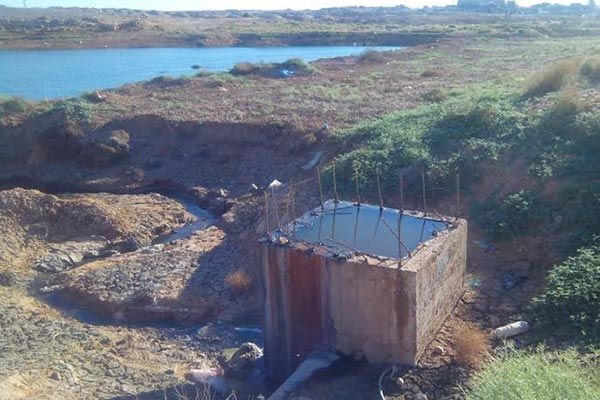 تسربات المياه بحي سيدي مستور بالوادي تنذر بكارثة بيئية