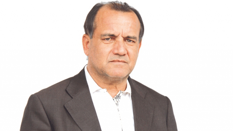 بوزيدي يطالب لاعبيه بنقاط مباراة اتحاد البليدة