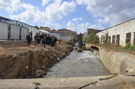 زوخ يباشر مخطط الإنقاذ لحماية العاصمة من خطر الفيضانات