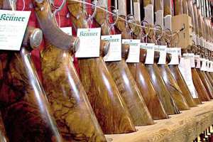 مواطنون يعتصمون للمطالبة بأسلحتهم في عين الدفلى