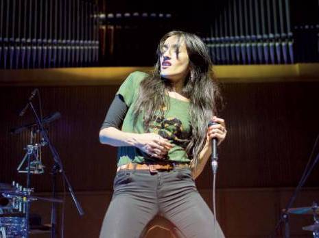 Hindi Zahra, une rose à Alger