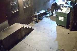 يسرق معدّات ويخفيها في حاوية للقمامة ببلدية بسكرة