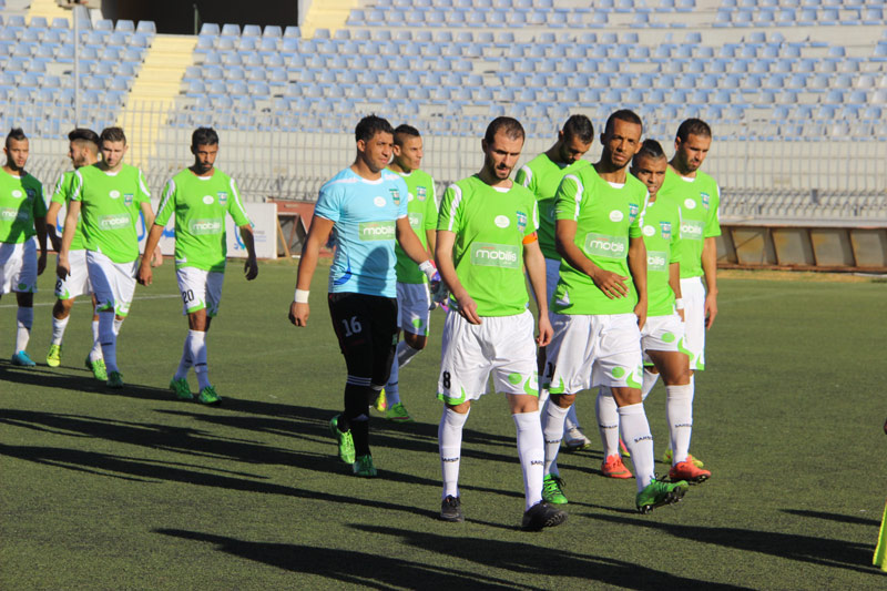 أندية عريقة من وهران يأفل نجمها بعد مجد زمان