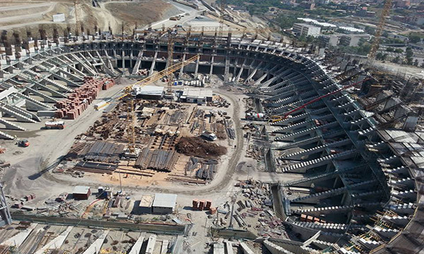 توقف أشغال إنجاز الملعب الجديد بتيزي وزو لندرة الإسمنت