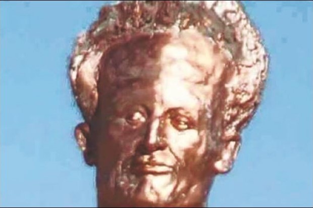 Statue de Ben M'hidi