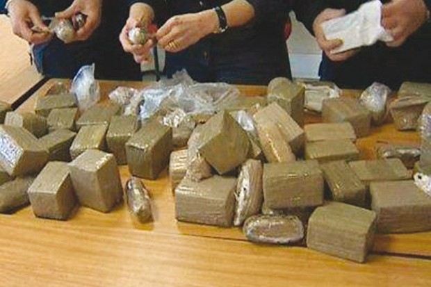 Quand la mer vomit de la drogue