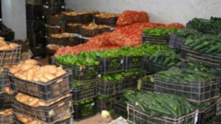 حجز 13 قنطار من الخضر والفواكه غير صالحة للاستهلاك في معسكر