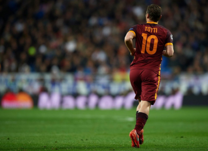 توتي يوجه شكرًا خاصًا لجماهير الريال على اللحظة التاريخية والتحية الخاصة التي لاقاها منهم